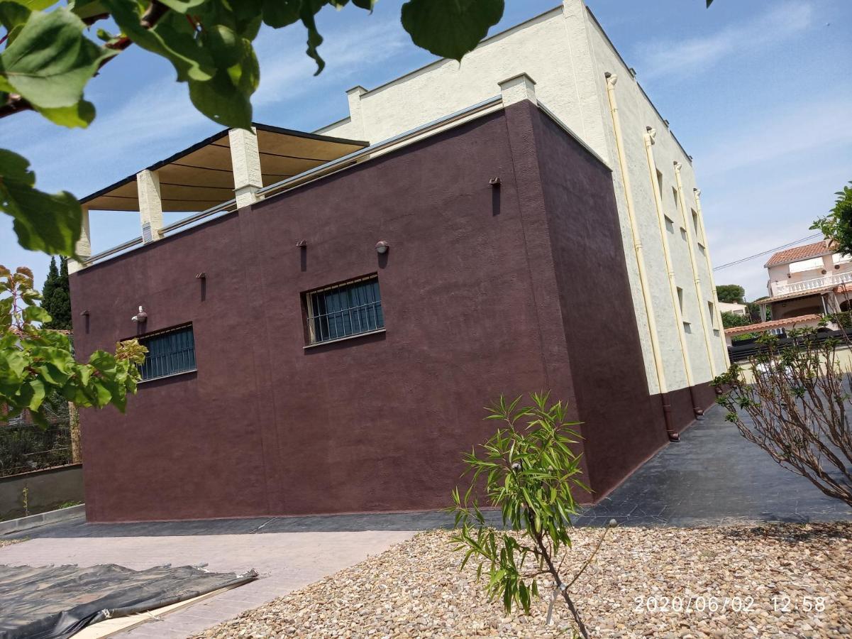 Txalet Ra Frente Al Mar Villa Calafell Exterior photo